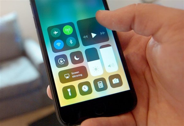 iPhone十年 iOS也经历漫长进化史 iPhone十年 iOS也经历漫长进化史_www.365-588.com