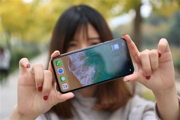 iPhone X䡰һֻ ѣͷƫ_www.365-588.com