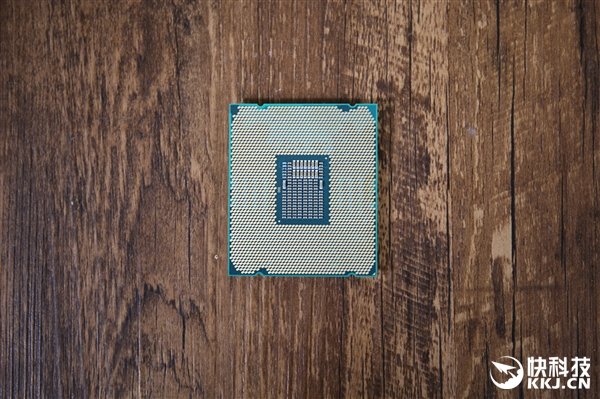 技嘉AORUS X299 Gaming 9主板开箱图赏:5599元电竞神器 技嘉AORUS X299 Gaming 9主板开箱图赏:5599元电竞神器_www.365-588.com