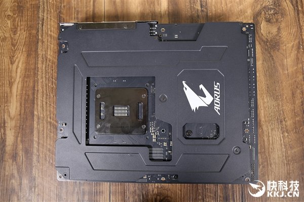 技嘉AORUS X299 Gaming 9主板开箱图赏:5599元电竞神器 技嘉AORUS X299 Gaming 9主板开箱图赏:5599元电竞神器_www.365-588.com