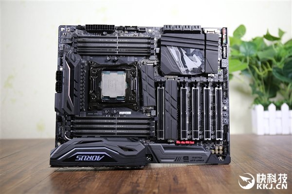 技嘉AORUS X299 Gaming 9主板开箱图赏:5599元电竞神器 技嘉AORUS X299 Gaming 9主板开箱图赏:5599元电竞神器_www.365-588.com