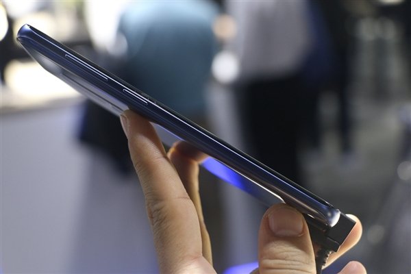 后置摄像头够彪悍!三星S9/S9+上手体验:很好很强大 后置摄像头够彪悍!三星S9/S9+上手体验:很好很强大_www.365-588.com