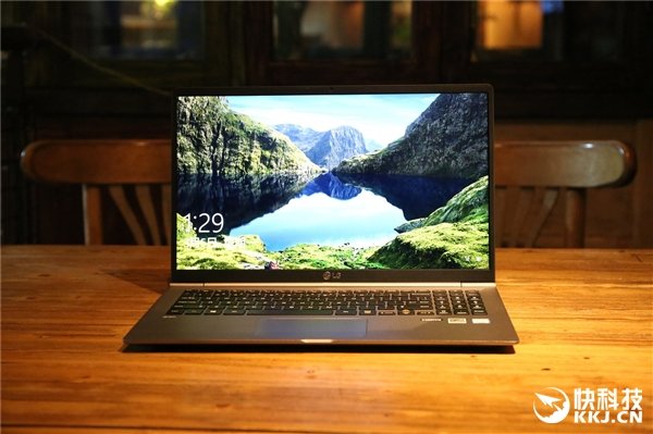 轻薄笔记本之王!LG 15Z980开箱图赏 轻薄笔记本之王!LG 15Z980开箱图赏_www.365-588.com