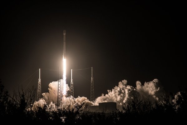 民间火箭标杆!SpaceX猎鹰9完成第50次发射 民间火箭标杆!SpaceX猎鹰9完成第50次发射_www.365-588.com