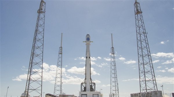 民间火箭标杆!SpaceX猎鹰9完成第50次发射 民间火箭标杆!SpaceX猎鹰9完成第50次发射_www.365-588.com