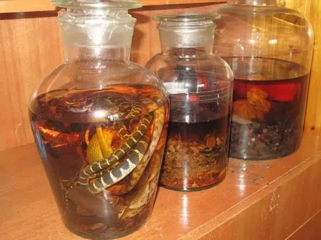 鸿茅药酒不能喝,你以为别的药酒就没事了? 鸿茅药酒不能喝,你以为别的药酒就没事了?_www.365-588.com